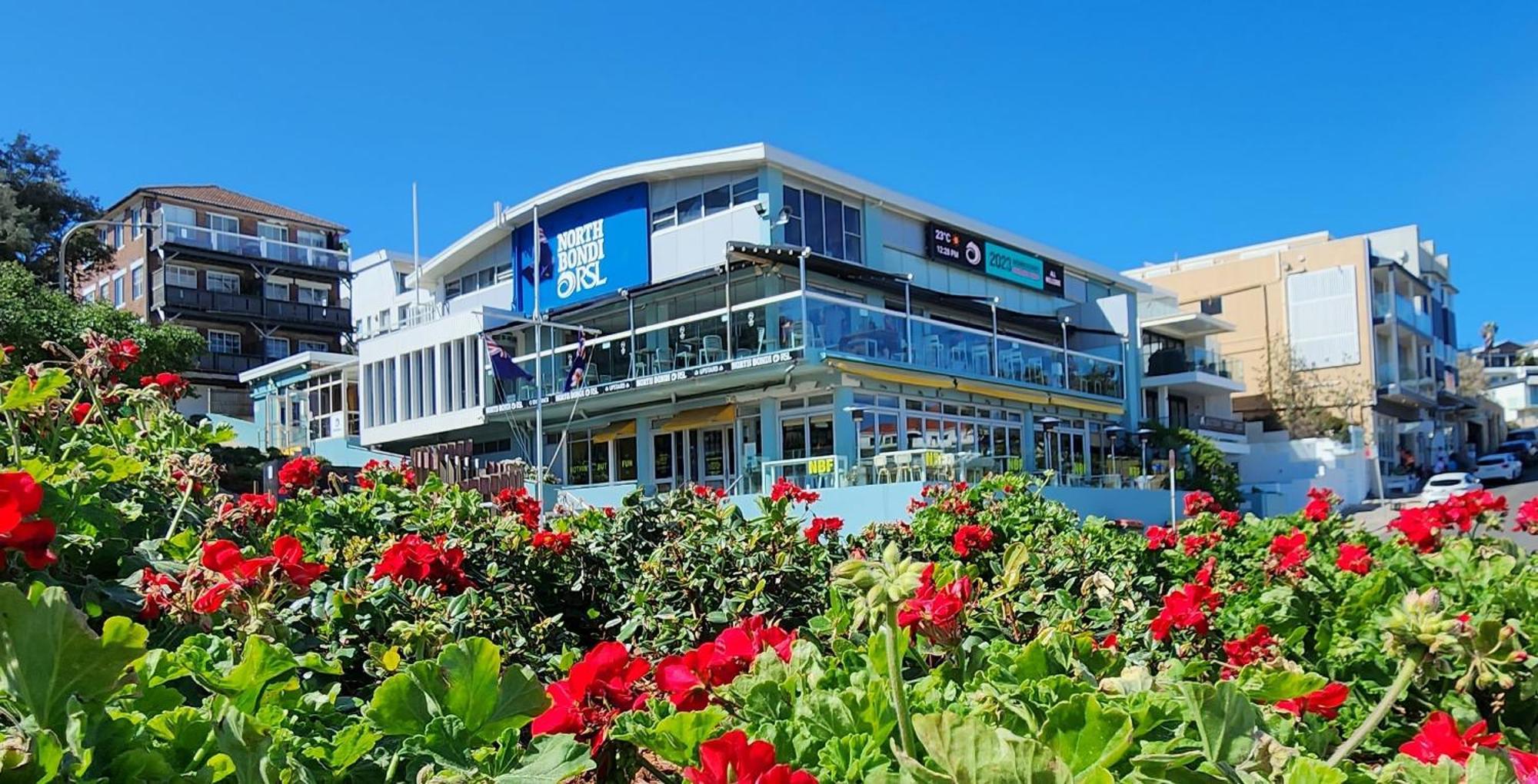 Moments To Famous Bondi Sydney