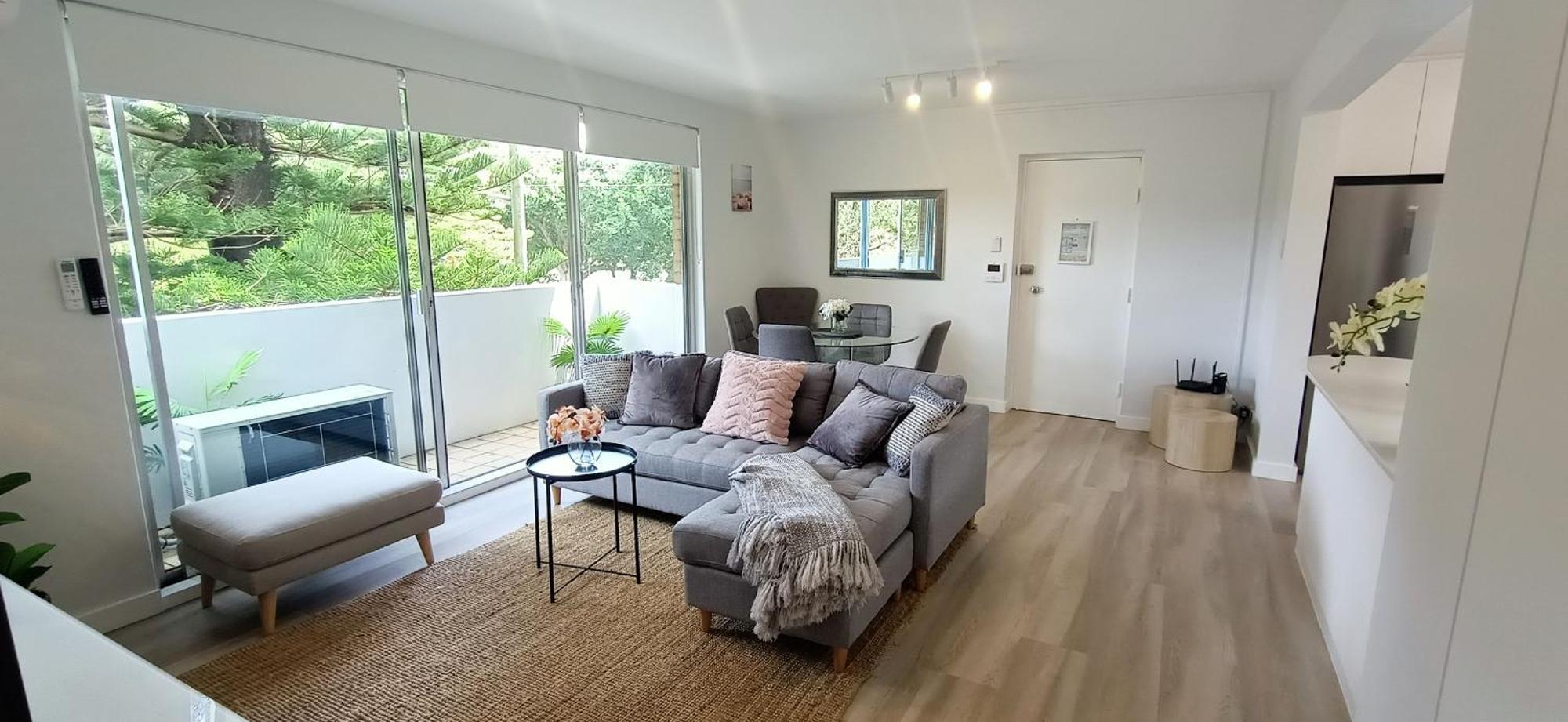 Moments To Famous Bondi Apartment Sydney